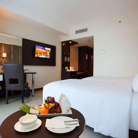 Best Western The Lagoon Hotel Manado Exterior photo